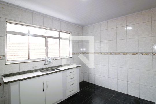 Cozinha de casa para alugar com 1 quarto, 120m² em Vila Gustavo, São Paulo