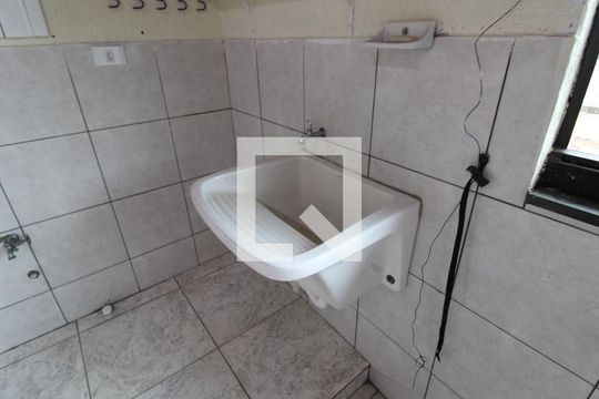 Área de Serviço de casa para alugar com 1 quarto, 120m² em Vila Gustavo, São Paulo