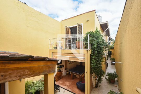 Vista Casa de casa à venda com 4 quartos, 200m² em Brooklin Paulista, São Paulo