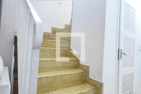 Escada  de casa à venda com 4 quartos, 200m² em Brooklin Paulista, São Paulo