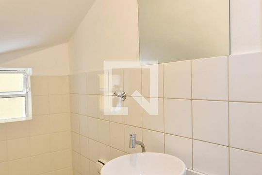 Lavabo de casa à venda com 4 quartos, 200m² em Brooklin Paulista, São Paulo