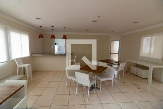 Área comum de apartamento para alugar com 2 quartos, 47m² em Jardim Helga, São Paulo