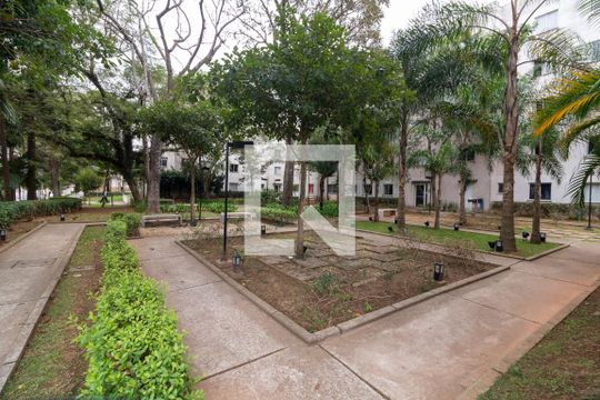 Área comum de apartamento para alugar com 2 quartos, 47m² em Jardim Helga, São Paulo