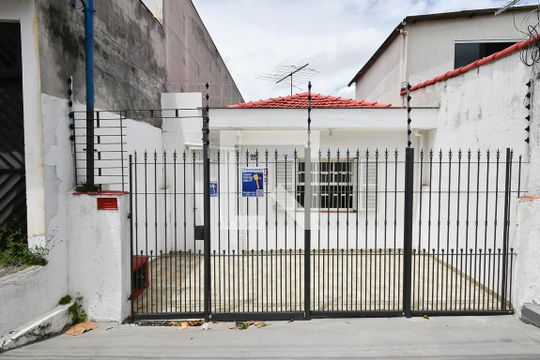 Fachada de casa para alugar com 4 quartos, 130m² em Vila Dona Augusta, São Paulo