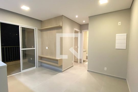 Apartamento para alugar com 2 quartos, 52m² em Alphaville Empresarial, Barueri