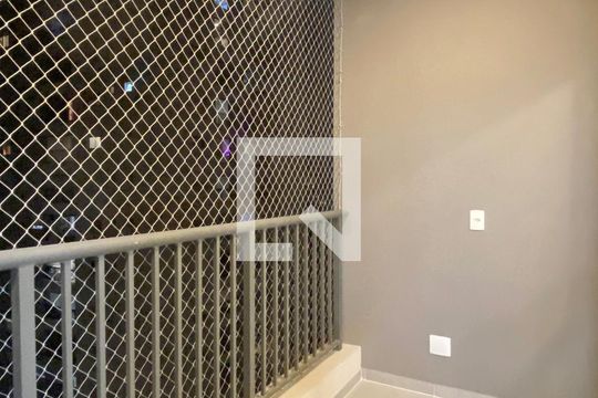 Varanda da Sala de apartamento para alugar com 2 quartos, 52m² em Alphaville Empresarial, Barueri