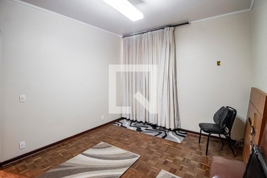 Quarto 01 Segundo Andar de casa à venda com 4 quartos, 349m² em Jardim da Glória, São Paulo