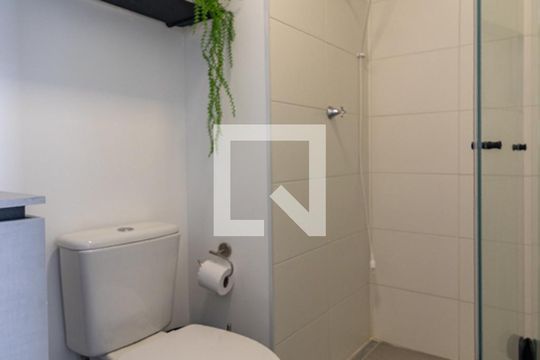 Banheiro da Suíte de kitnet/studio à venda com 1 quarto, 29m² em Vila Nova Conceição, São Paulo