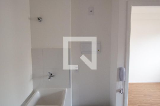 Área de Serviço de apartamento para alugar com 1 quarto, 32m² em Cidade Satélite Santa Bárbara, São Paulo