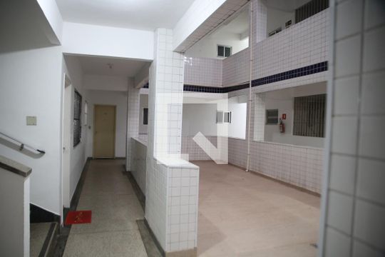 Hall de prédio  de apartamento para alugar com 1 quarto, 57m² em Mirim, Praia Grande
