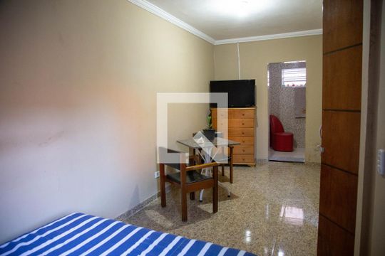 Quarto 1 de casa à venda com 2 quartos, 120m² em Jardim Roberto, Osasco