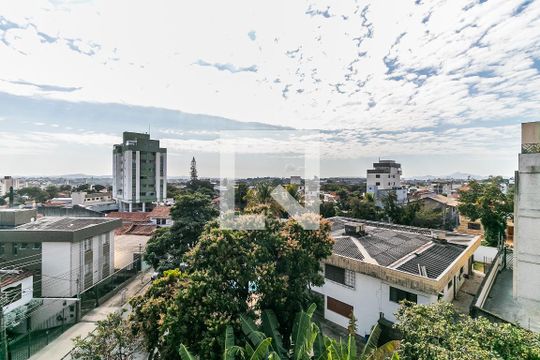 Vista de apartamento à venda com 2 quartos, 110m² em Ouro Preto, Belo Horizonte