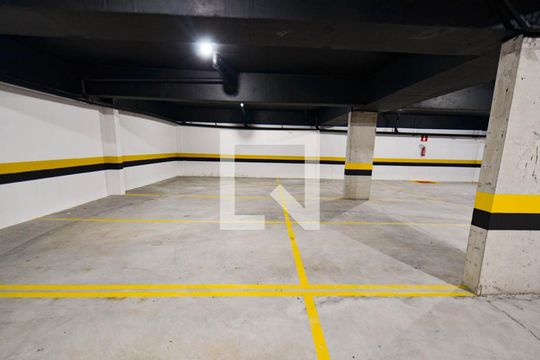 Garagem de apartamento à venda com 2 quartos, 66m² em Ipiranga, Belo Horizonte