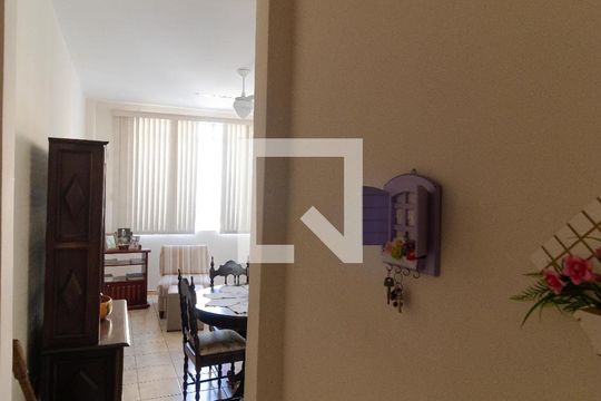 Hall de entrada de apartamento à venda com 3 quartos, 84m² em Centro, Campinas