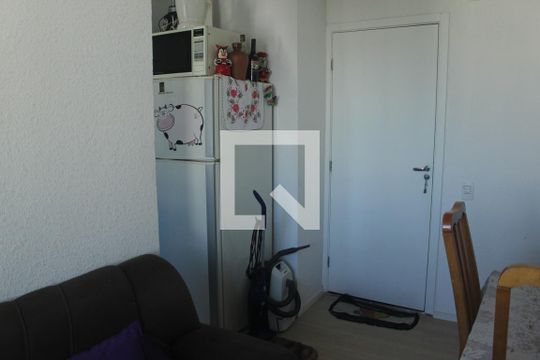 Sala de apartamento à venda com 2 quartos, 44m² em Usina Piratininga, São Paulo