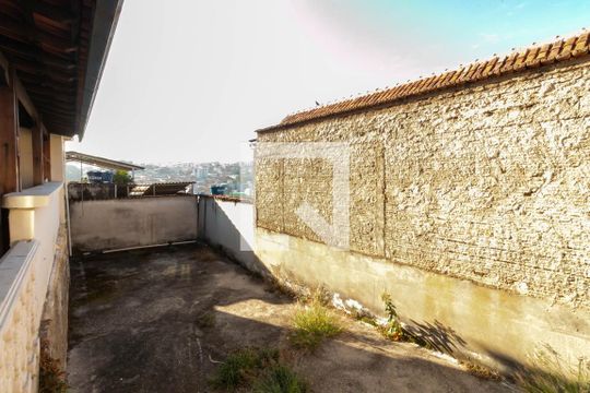 Quintal de casa à venda com 2 quartos, 360m² em Santa Helena (barreiro), Belo Horizonte