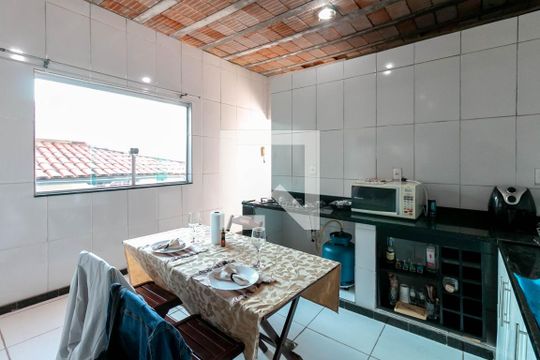 Cozinha de casa à venda com 2 quartos, 360m² em Santa Helena (barreiro), Belo Horizonte