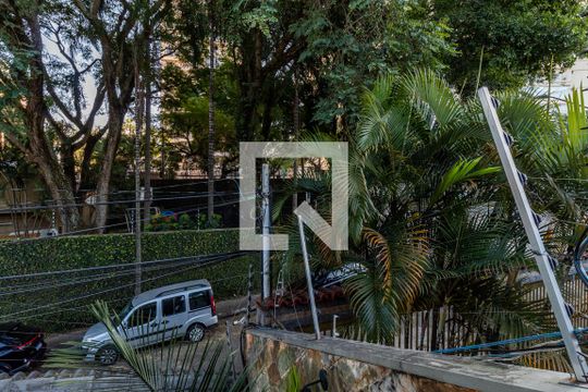 Sacada de casa à venda com 3 quartos, 280m² em Jardim Maria Helena, Guarulhos
