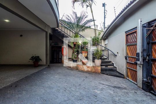 Garagem de casa à venda com 3 quartos, 280m² em Jardim Maria Helena, Guarulhos