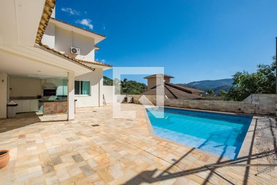Piscina - Quintal  de casa de condomínio à venda com 4 quartos, 700m² em Residencial Sul, Nova Lima