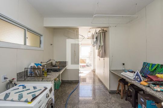 Área de Serviço de casa de condomínio à venda com 4 quartos, 700m² em Residencial Sul, Nova Lima
