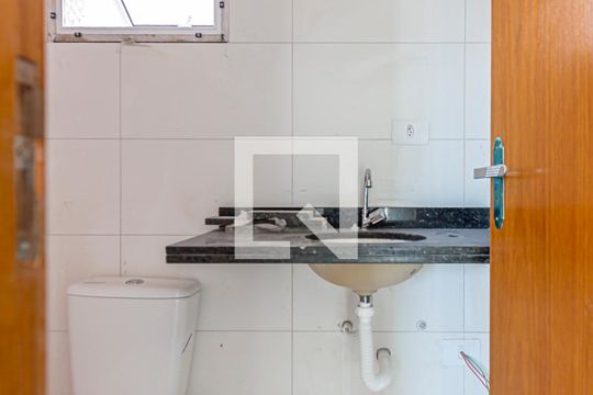Banheiro da Suite de apartamento à venda com 2 quartos, 104m² em Vila Pires, Santo André