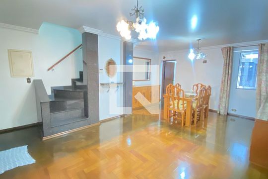 Casa à venda com 3 quartos, 198m² em Vila Gomes Cardim, São Paulo