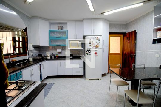 Cozinha de casa à venda com 3 quartos, 219m² em Jardim Taboao, São Paulo