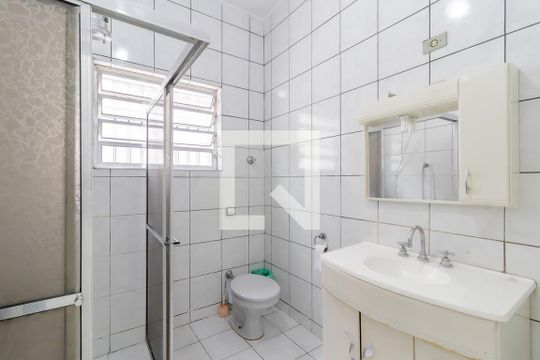 Banheiro de casa à venda com 3 quartos, 143m² em Vila Brasilina, São Paulo