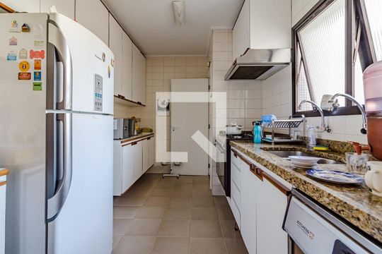 Cozinha de apartamento à venda com 3 quartos, 170m² em Paraíso, São Paulo