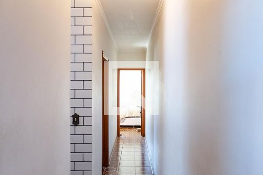 Corredor de casa à venda com 3 quartos, 138m² em Jardim Oriental, São Paulo