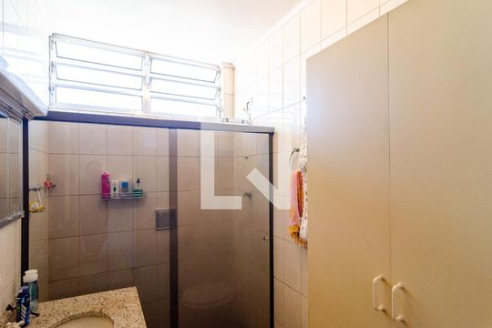 Banheiro Social de casa à venda com 3 quartos, 138m² em Jardim Oriental, São Paulo