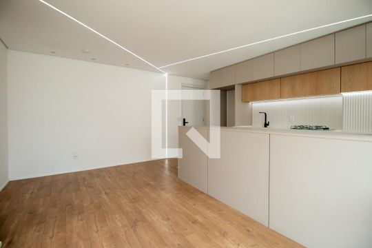 Apartamento à venda com 2 quartos, 61m² em Chácara Santo Antônio, São Paulo