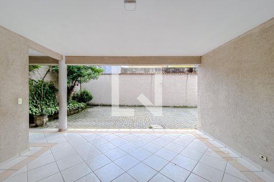 Garagem de casa à venda com 3 quartos, 256m² em Quarta Parada, São Paulo