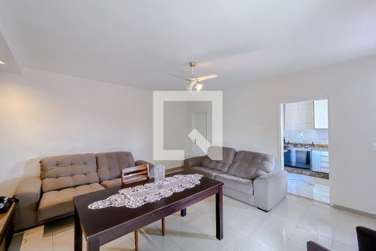 Sala de casa à venda com 3 quartos, 256m² em Quarta Parada, São Paulo
