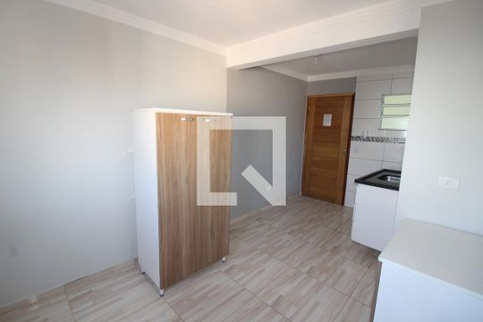 Apartamento para alugar com 1 quarto, 17m² em Vila Alzira, São Paulo