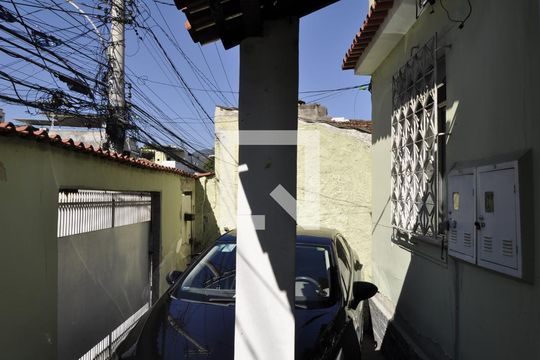 Garagem de casa à venda com 3 quartos, 200m² em Todos Os Santos, Rio de Janeiro