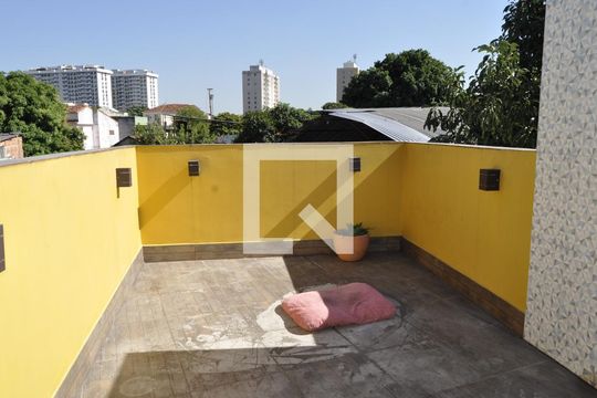 Área Externa de casa à venda com 3 quartos, 200m² em Todos Os Santos, Rio de Janeiro