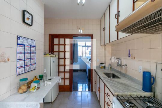 Cozinha e Área de Serviço de apartamento à venda com 3 quartos, 103m² em Bonfim, Belo Horizonte