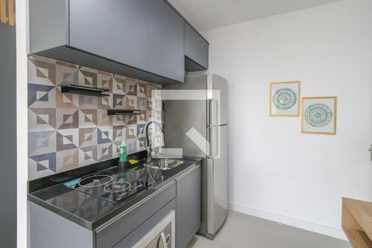 Cozinha de kitnet/studio para alugar com 1 quarto, 31m² em Campo Belo, São Paulo