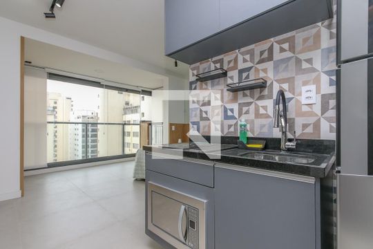 Cozinha de kitnet/studio para alugar com 1 quarto, 31m² em Campo Belo, São Paulo