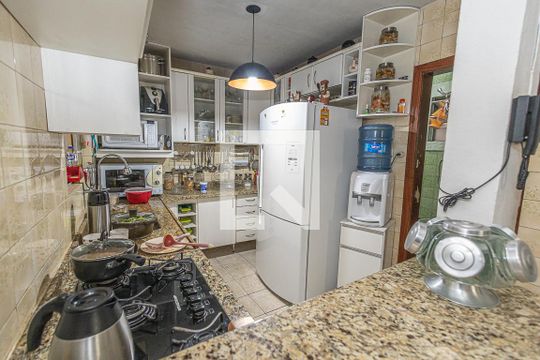 Cozinha de casa à venda com 4 quartos, 400m² em São Francisco, Belo Horizonte