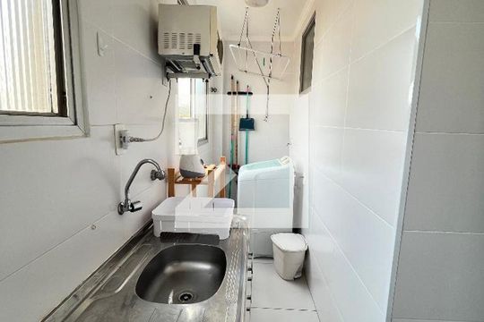 Cozinha de apartamento à venda com 1 quarto, 42m² em Cambuí, Campinas