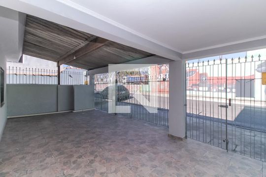 Garagem de casa para alugar com 2 quartos, 96m² em Jardim Adutora, São Paulo