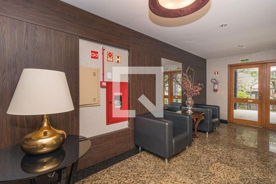 Hall de entrada de apartamento à venda com 3 quartos, 200m² em Lageado, Porto Alegre