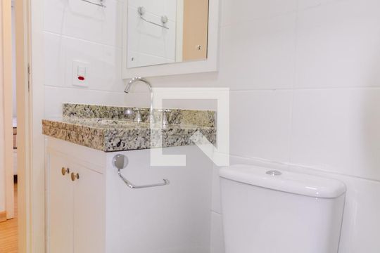 Banheiro Social de apartamento à venda com 3 quartos, 74m² em Teresópolis, Porto Alegre