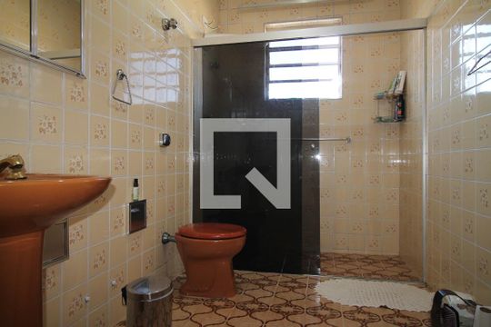 Banheiro  de casa à venda com 3 quartos, 196m² em Jardim Jaú (zona Leste), São Paulo