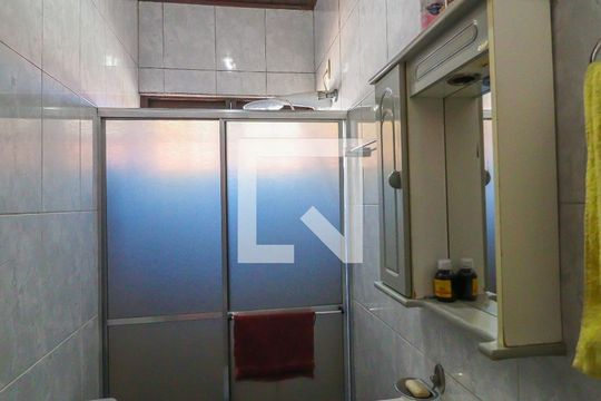 Banheiro de casa à venda com 4 quartos, 378m² em Jardim da Fonte, Jundiaí