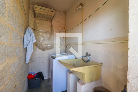 Área de Serviço de casa à venda com 4 quartos, 378m² em Jardim da Fonte, Jundiaí