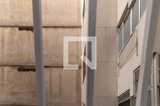 Sala Vista  de apartamento para alugar com 1 quarto, 40m² em Centro, Rio de Janeiro